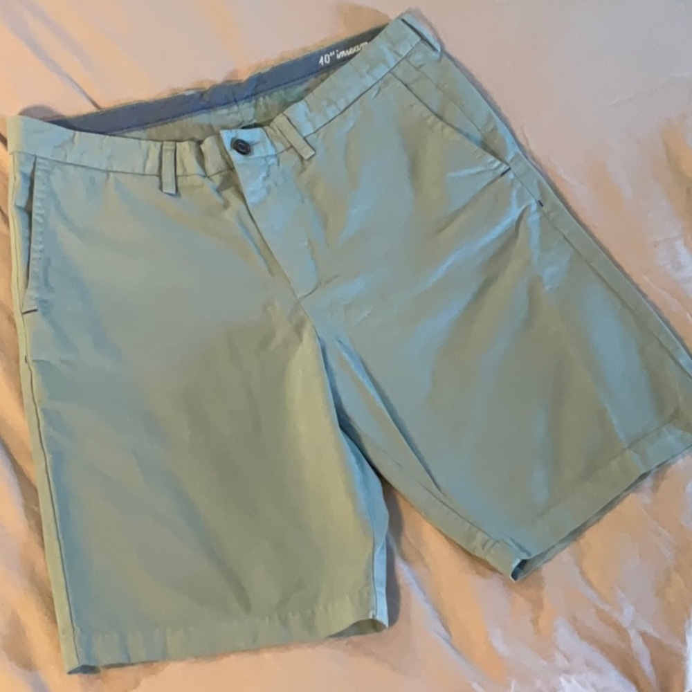 Tommy Bahama Green Flat Front Shorts